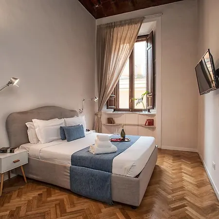 Terrace Pantheon Relais Rome