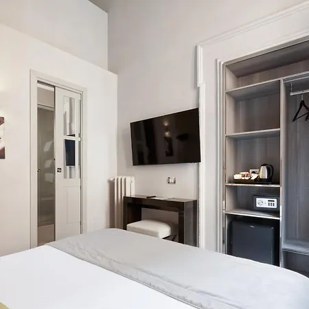 Terrace Pantheon Relais Отель 4*