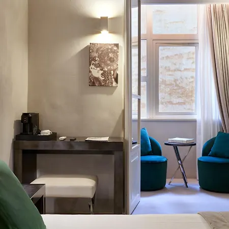Terrace Pantheon Relais Отель 4*