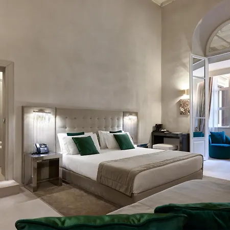 Terrace Pantheon Relais 4*