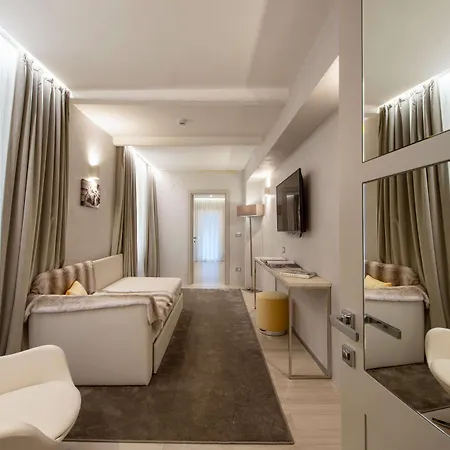 Terrace Pantheon Relais Hotel Rome