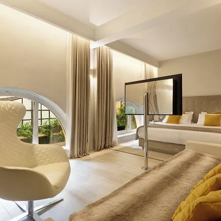 Terrace Pantheon Relais Hotel