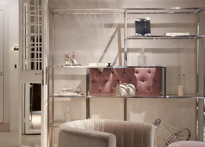 Terrace Pantheon Relais