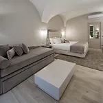 Terrace Pantheon Relais Hotel 4*