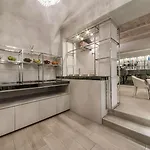 Terrace Pantheon Relais Hotel 4*
