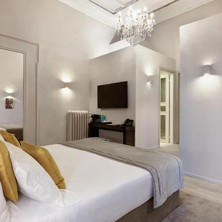 Terrace Pantheon Relais מלון 4*