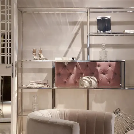 Terrace Pantheon Relais