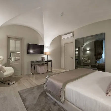 Terrace Pantheon Relais מלון 4*